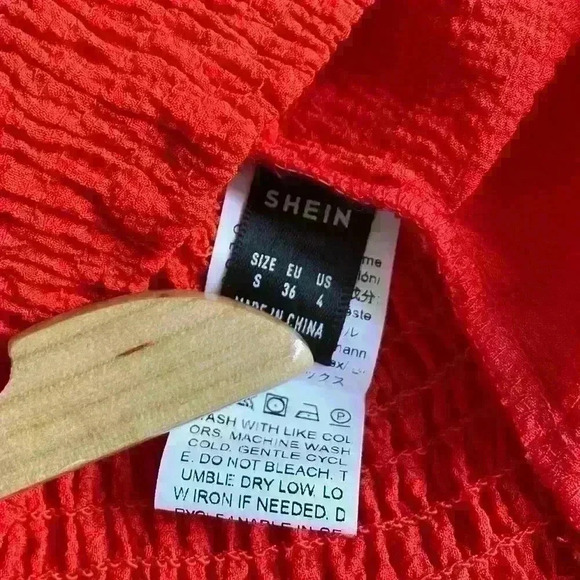 Shein Women Juniors Red Long Puff Sleeve Puff Ruffle Front Top y2k Size Small - Picture 3 of 3